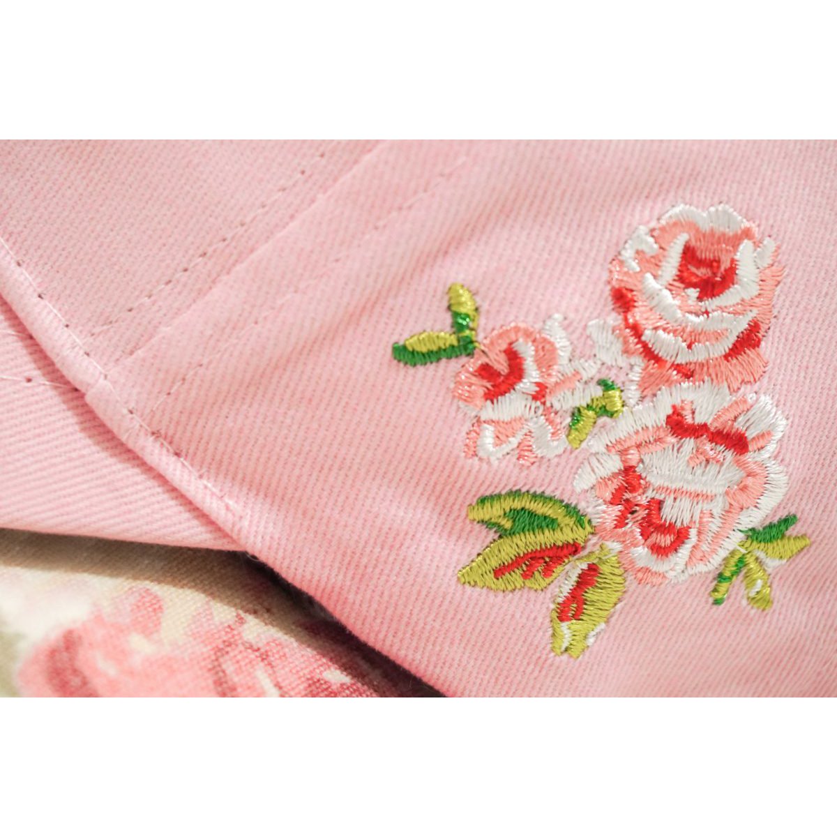 Cap with embroidered roses Lucy Isabelle Rose