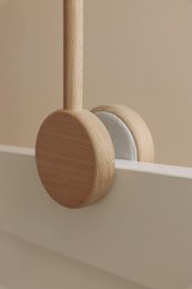 Træ babymobilarm fastmonteret