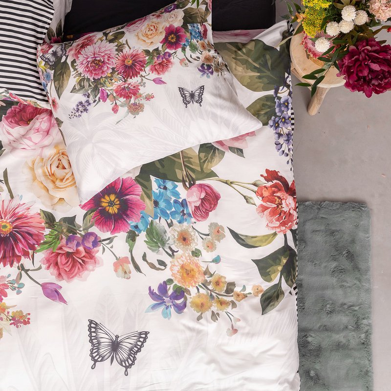 Melli Mello High on Love Dekbedovertrek Wit | Romantische Bloemen | Katoensatijn