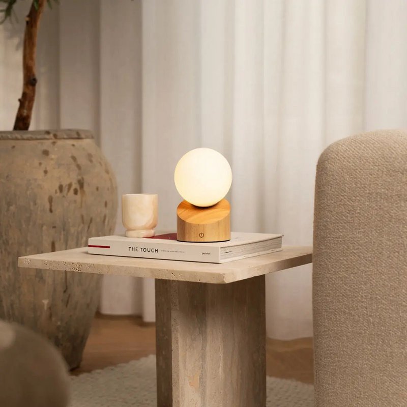 Morris lysebrun genopladelig lampe