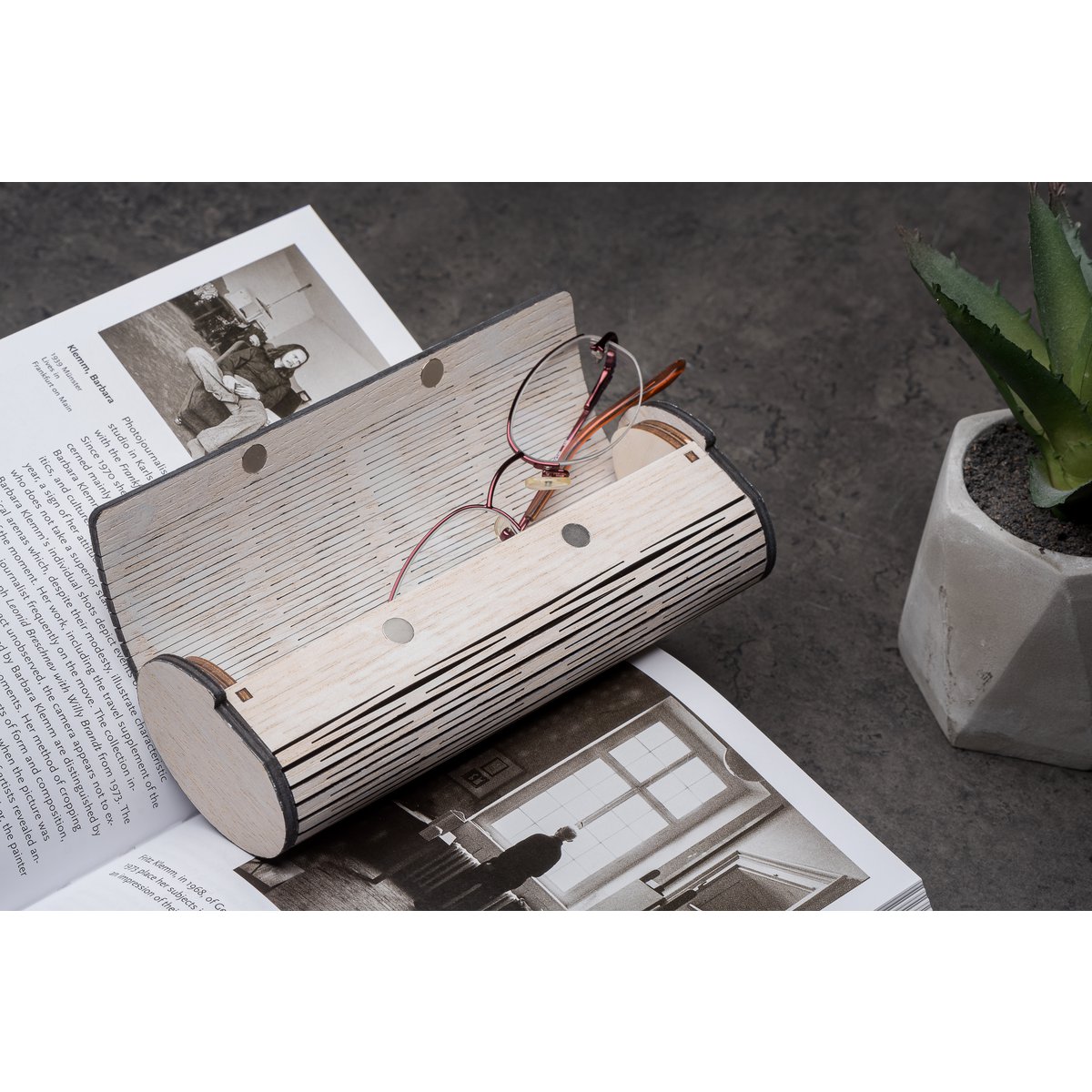 Étui à lunettes de lecture en chêne fabriqué à la main Krea-Wood, fabriqué en bois de chêne, couleur blanc vintage