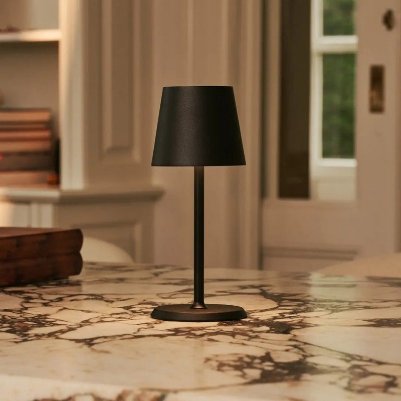James Black Rechargeable Table Lamp