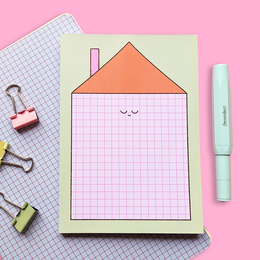 Cozy house-shaped notepad, pink grid pattern, cute face, A6 format, pastel colors, minimalist design