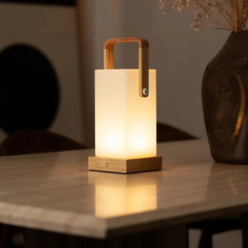 Harper lysebrun trælampe