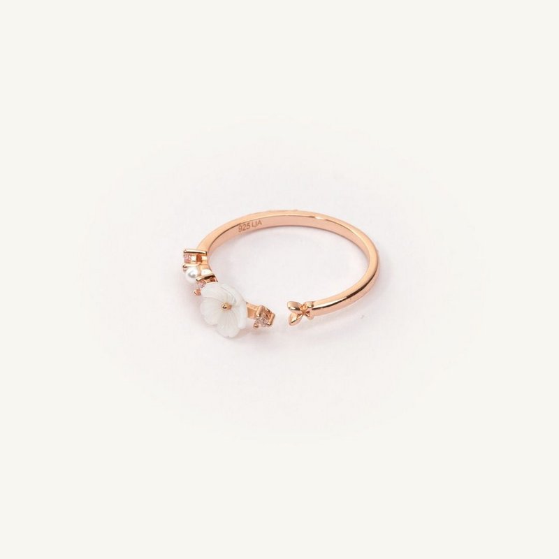 Anello fiore di Como