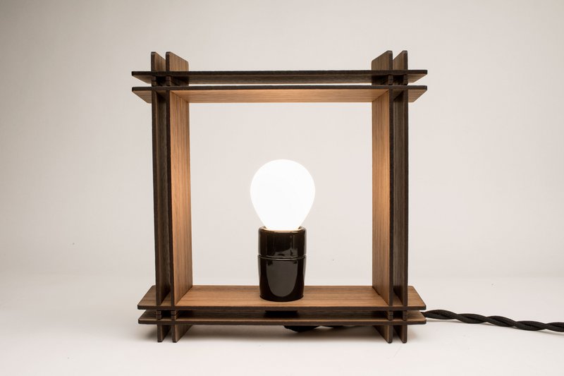 Hashtag LAMP No. 1 vierkante walnoot – Minimalistische dimbare tafellamp – Kerstcadeau