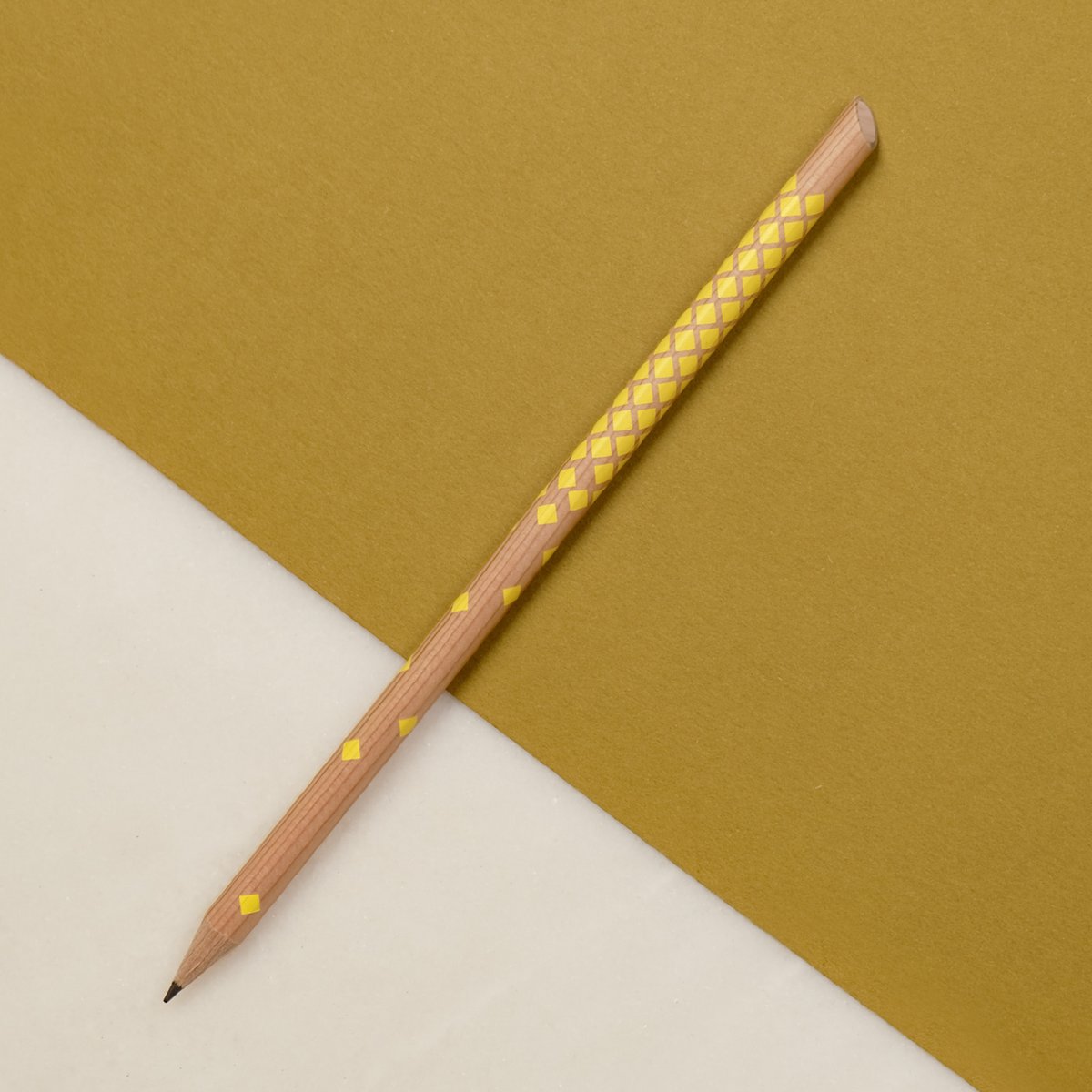 Assortment of 24 magnetic pencils - pattern