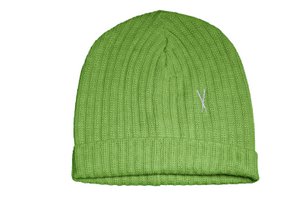 Grüne Mütze aus Wolle und Acryl