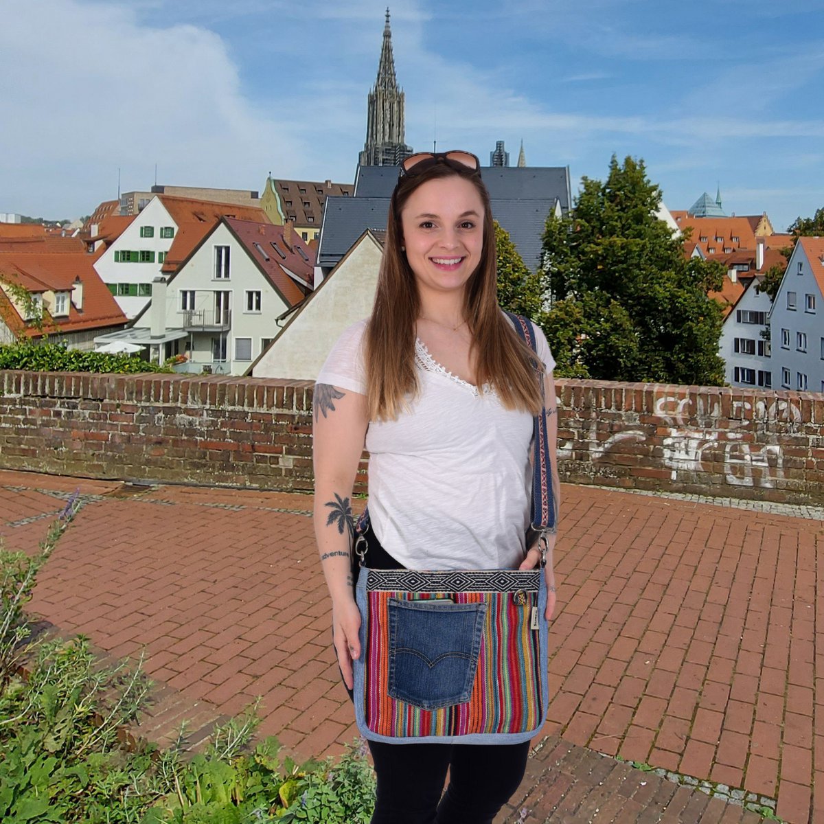 Sunsa Damen Umhängetasche. Schultertasche aus Upcycling Jeans und Baumwolle. Handtasche Vintage Retro Stil. Crossbody Tasche für Frauen.