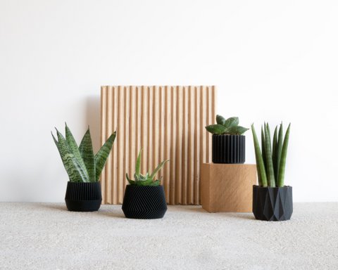 Set of 4 Black plant pots – Oslo Origami Kobe Stockholm
