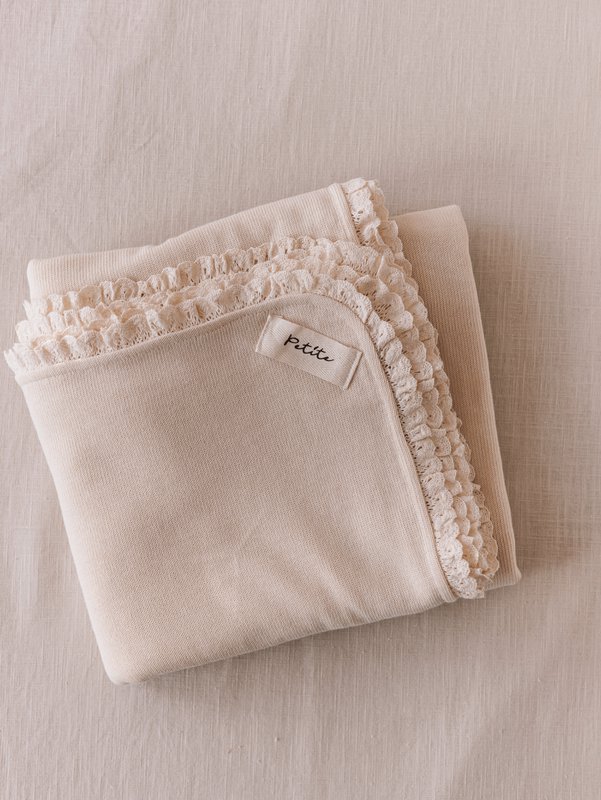 Knit + Muslin Blanket / buttercream + lace