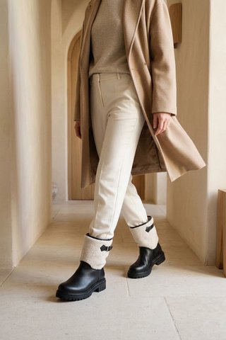 WELL BLACK – Winterstiefel aus Kunstfell und Leder