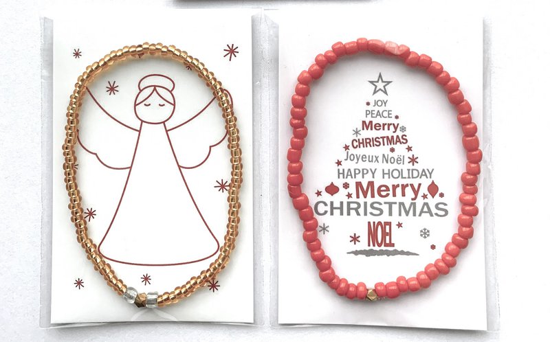 Set of 30 Christmas Wish/Gift cards with Masai Beads bracelet, 2 different texts Copy