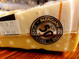 Parmigiano Reggiano DOP - 50+ months aged price/kg