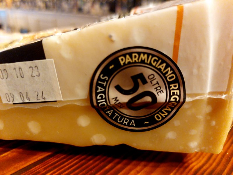 Parmigiano Reggiano DOP - 50+ months aged price/kg