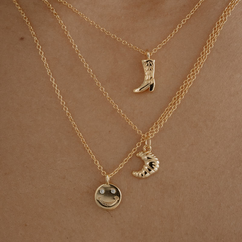 Collana di stivaletti