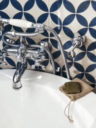 Linen soap dish