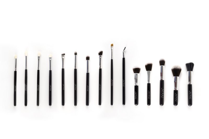 Set Pennelli Trucco 15 Pezzi Professionali Neri