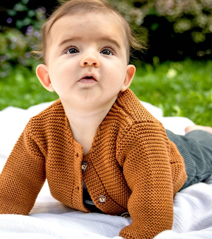 Set: Baby cardigan & Secret Santa hat made from 100% finest merino wool - the perfect gift for a birth