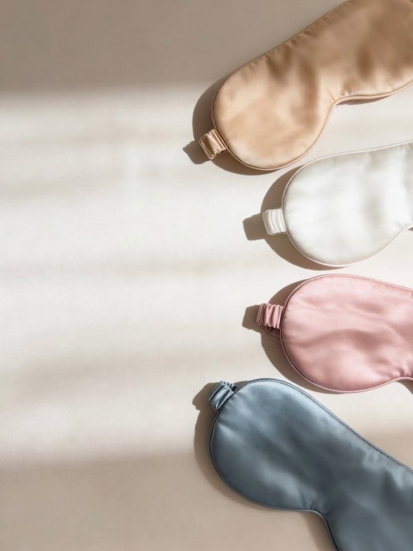 Masque de sommeil surdimensionné en soie de mûrier 22 mamans