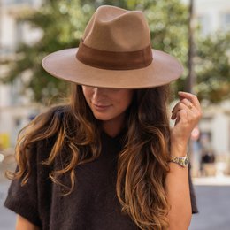 BRED BRIM HAT - læder fletning