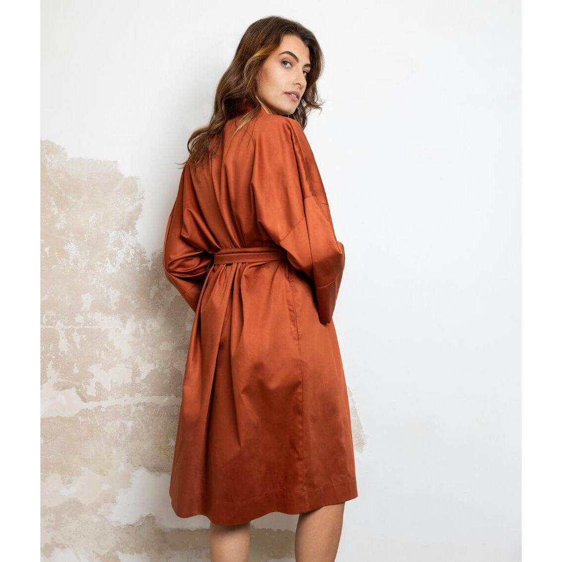 Albornoz kimono de satén Terracota Sólida