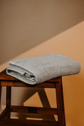 Pamukia GOTS Juego de baño para uno – Toalla, toalla de baño y alfombrilla de baño | 100 % Algodón Orgánico | 650 G/M
