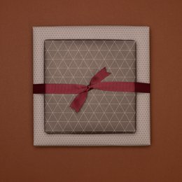 Brown wrapping paper triangles - double -sided wrapping paper for men, sustainable wrapping paper noble