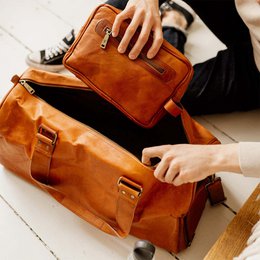 Håndlavet marokkansk rejsetaske i læder – Artisan 58 cm “Grand Voyager” duffel med skorum og beskyttende nitter