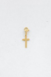 Stainless steel charm. It consists of a pendant in the shape of a Latin cross with a smooth and shiny finish, topped with a lobster clasp allowing it to be easily attached to a bracelet or necklace.