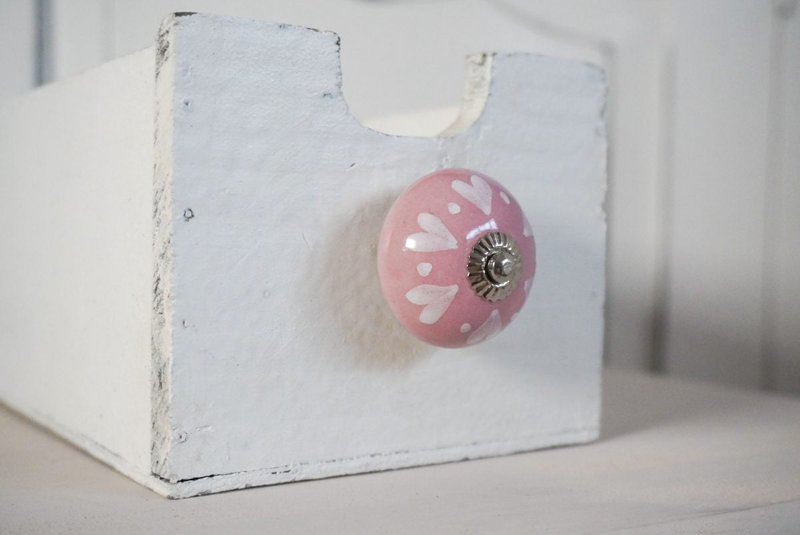 Rosa Möbelknopf mit Herzen und Punkten 4 cm Isabelle Rose