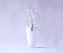 SNOW SEDUCTOR :  Lavender, Amber & Vetiver