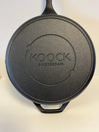 Polished skillet cast iron frying pan - 30 cm