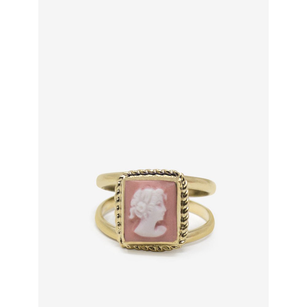Der geliebte rosa Cameo -Ring