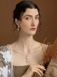 Hoffe Ohrringe mit Perlen