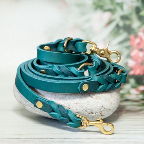 Leather leash for dogs | Teal | Dog leash | Length 225 cm | 3-way adjustable | Handcrafted
