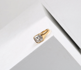 Andrei - Women’s Diamond Signet Ring