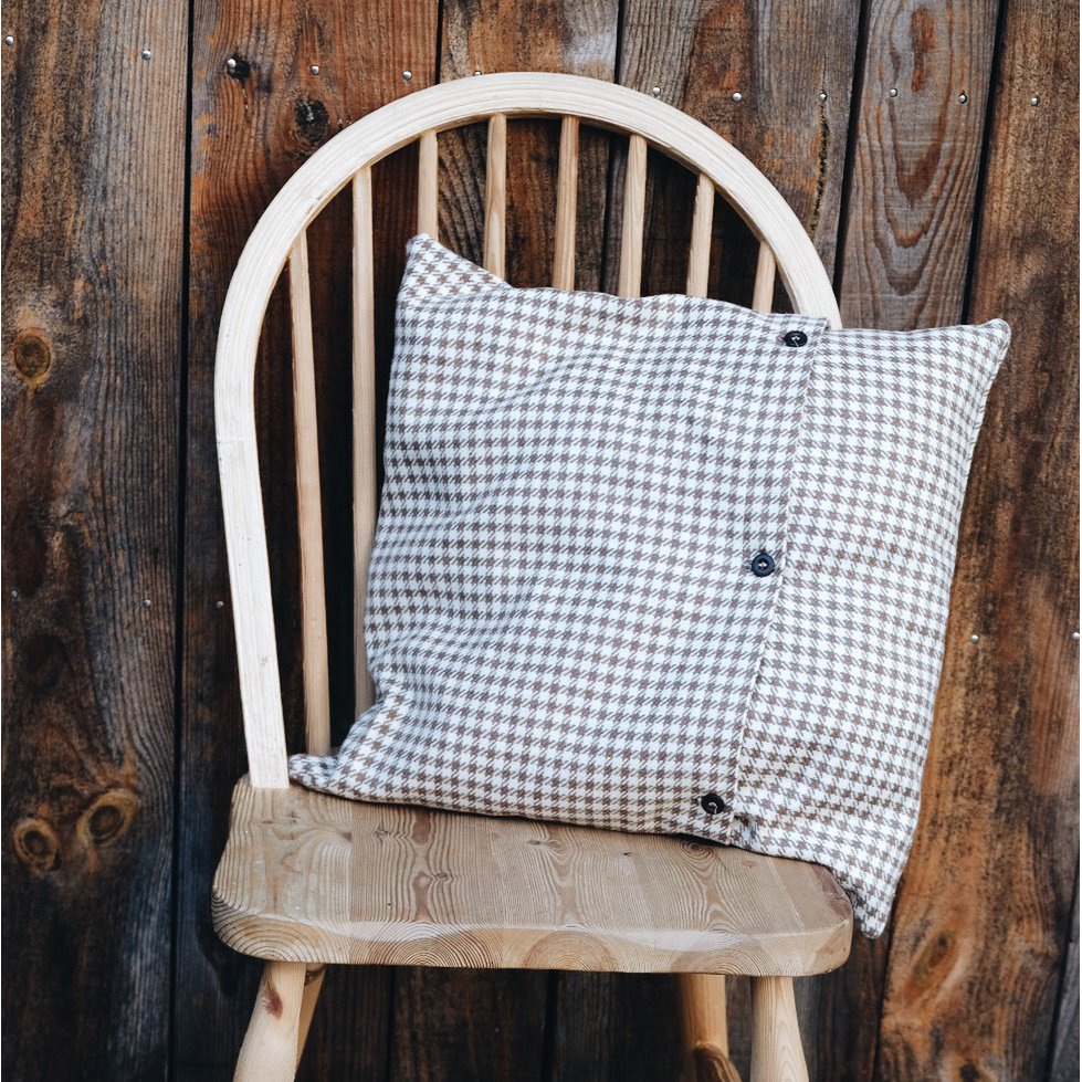 Bi-material Happy Cushion