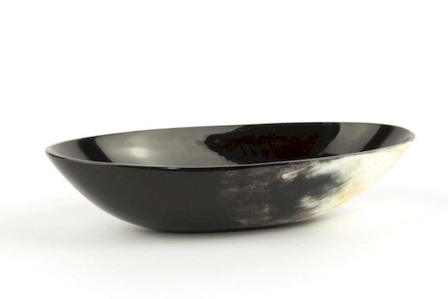 Coupe ovale en corne noire marbrée