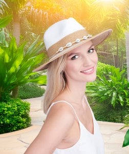 Costello – Fedora aus Stroh mit Muschelverzierung