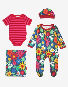 Organic cotton baby gift set with romper, hat and body with flower print