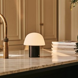 Yannick Black Trådløs Bordlampe