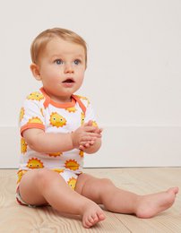 Ensemble cadeau pour bébé en coton biologique avec robeur, chapeau et corps avec pression de nuage de soleil