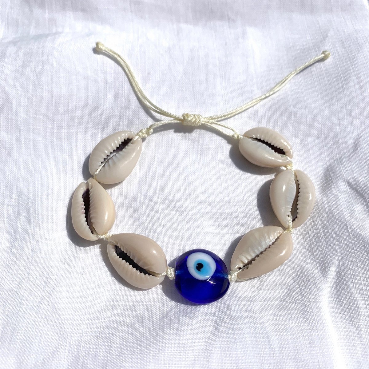Shell & Blue Eye-armband in glas