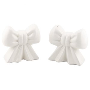 Earthenware salt and pepper shakers bows beige