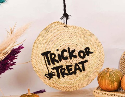 Charity please! Halloween wall decoration