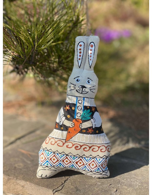 Easter Doe-hare with a carrot