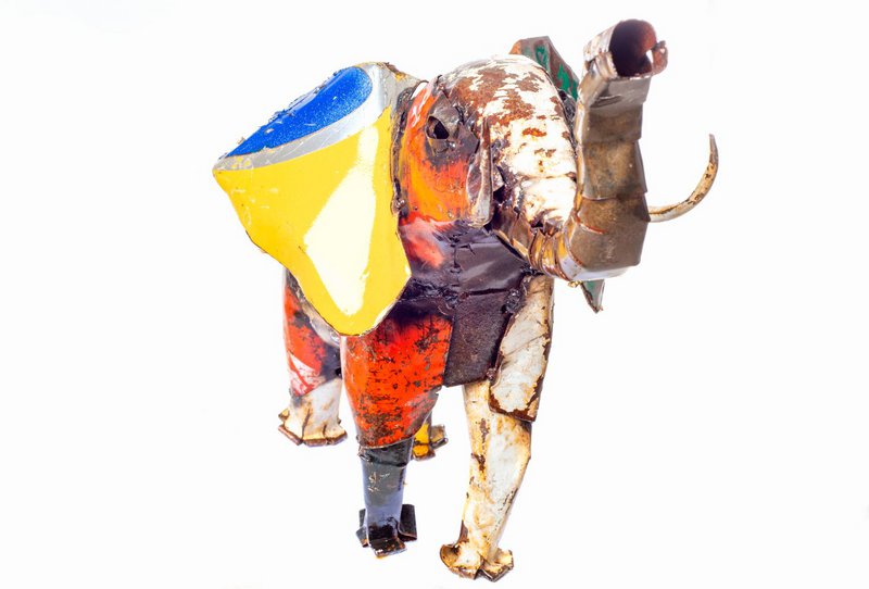 ZIMBA-ARTS METALEN GROTE KLEURRIJKE OLIFANT