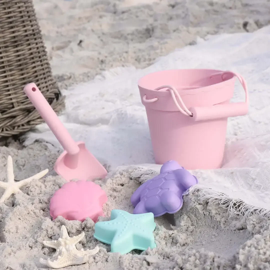 Juguetes de playa de silicona (cubo, pala y 4 accesorios)