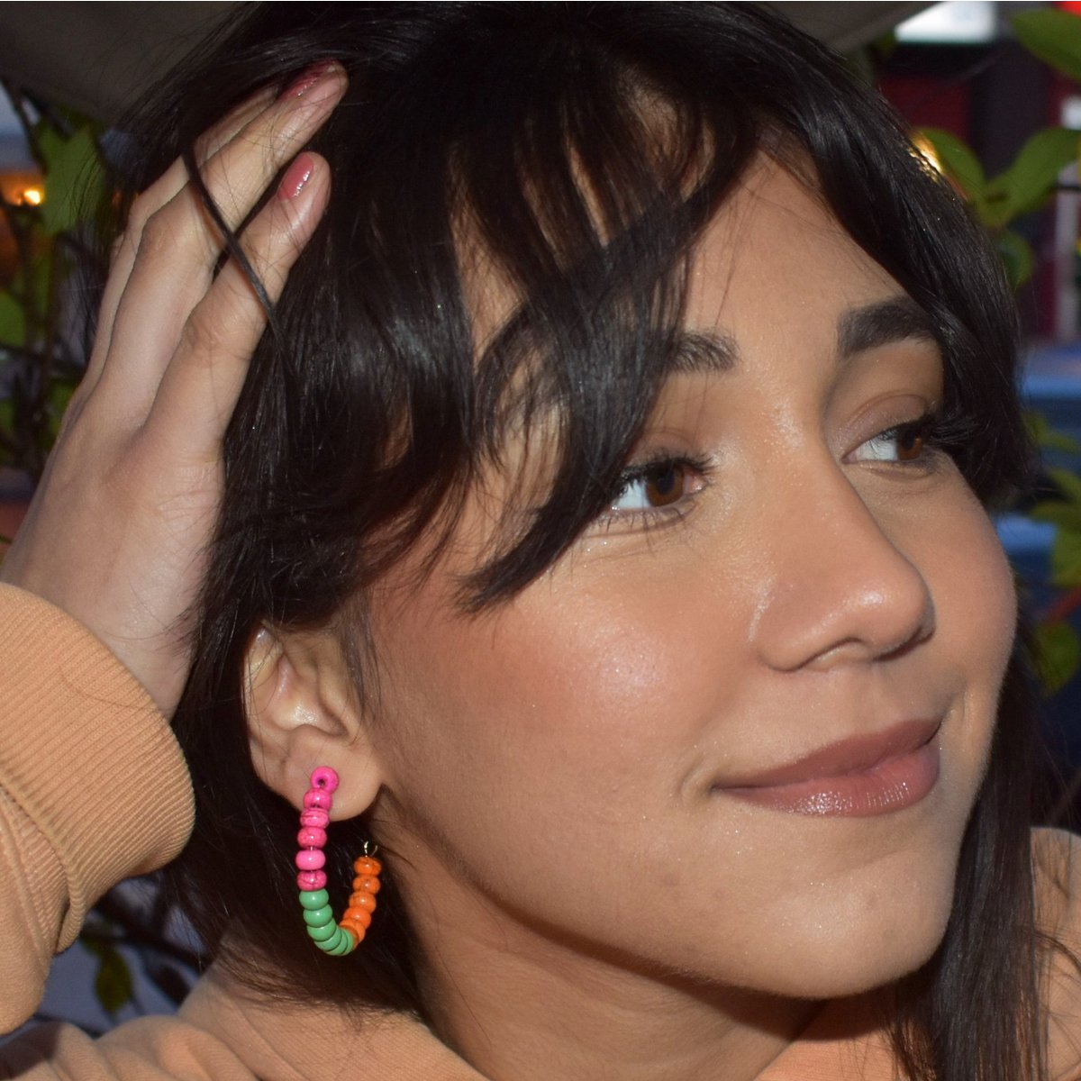 Orecchini a cerchio con perline colorate del festival di carnevale, orecchini a cerchio festivi, cerchi con perline, accessori alla moda per festival | di lovebynlanla